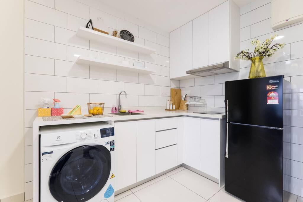 Apartamento Arte Mont Kiara Duplex 4 Pax Jacuzzi Kuala Lumpur Exterior foto
